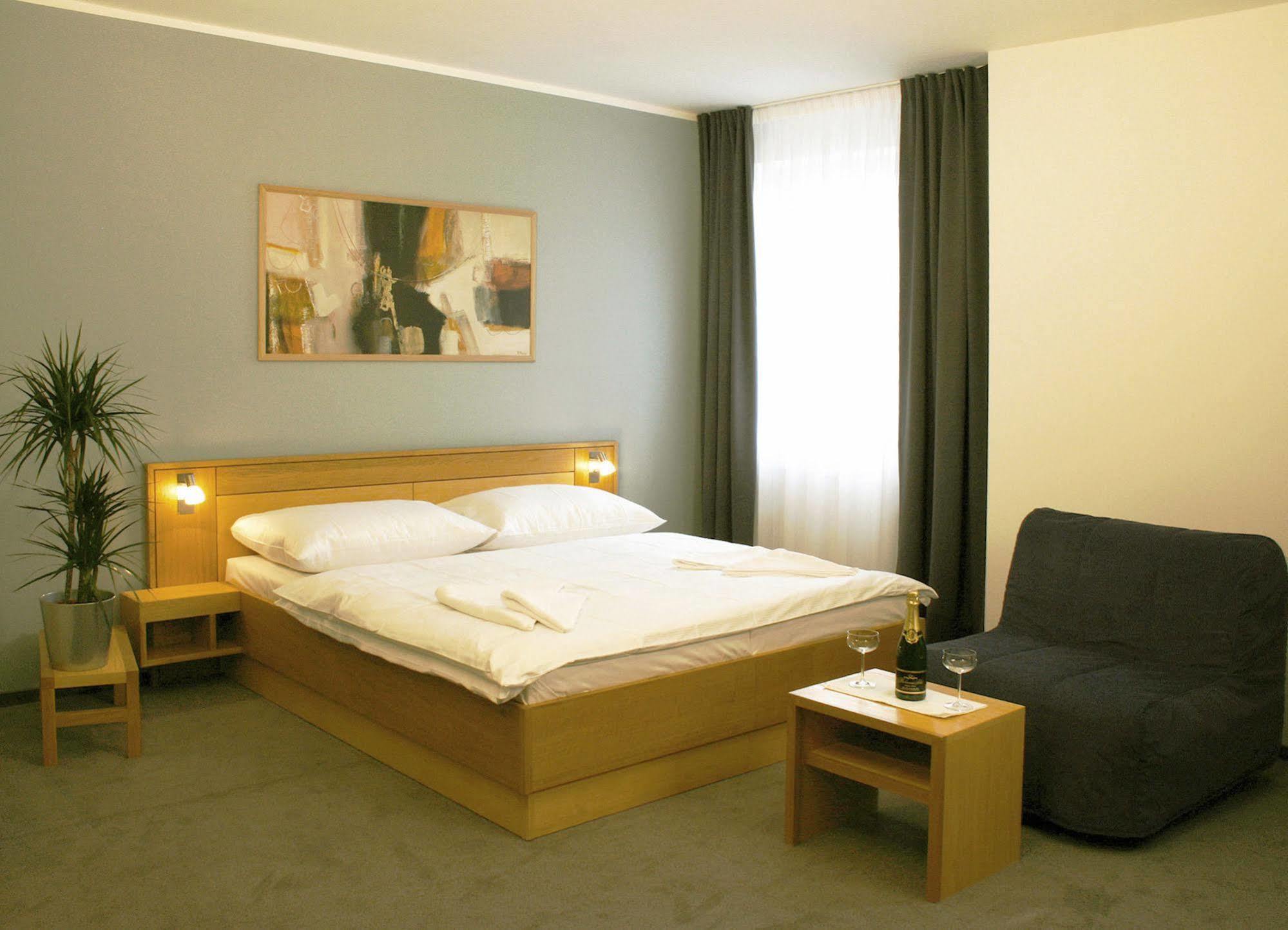 Hotel Trend Πίλζεν Εξωτερικό φωτογραφία