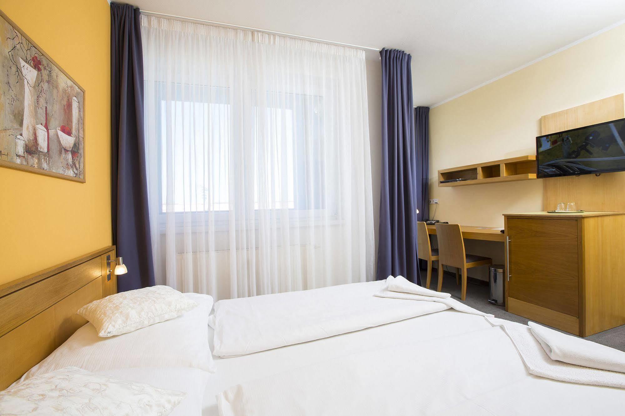 Hotel Trend Πίλζεν Εξωτερικό φωτογραφία