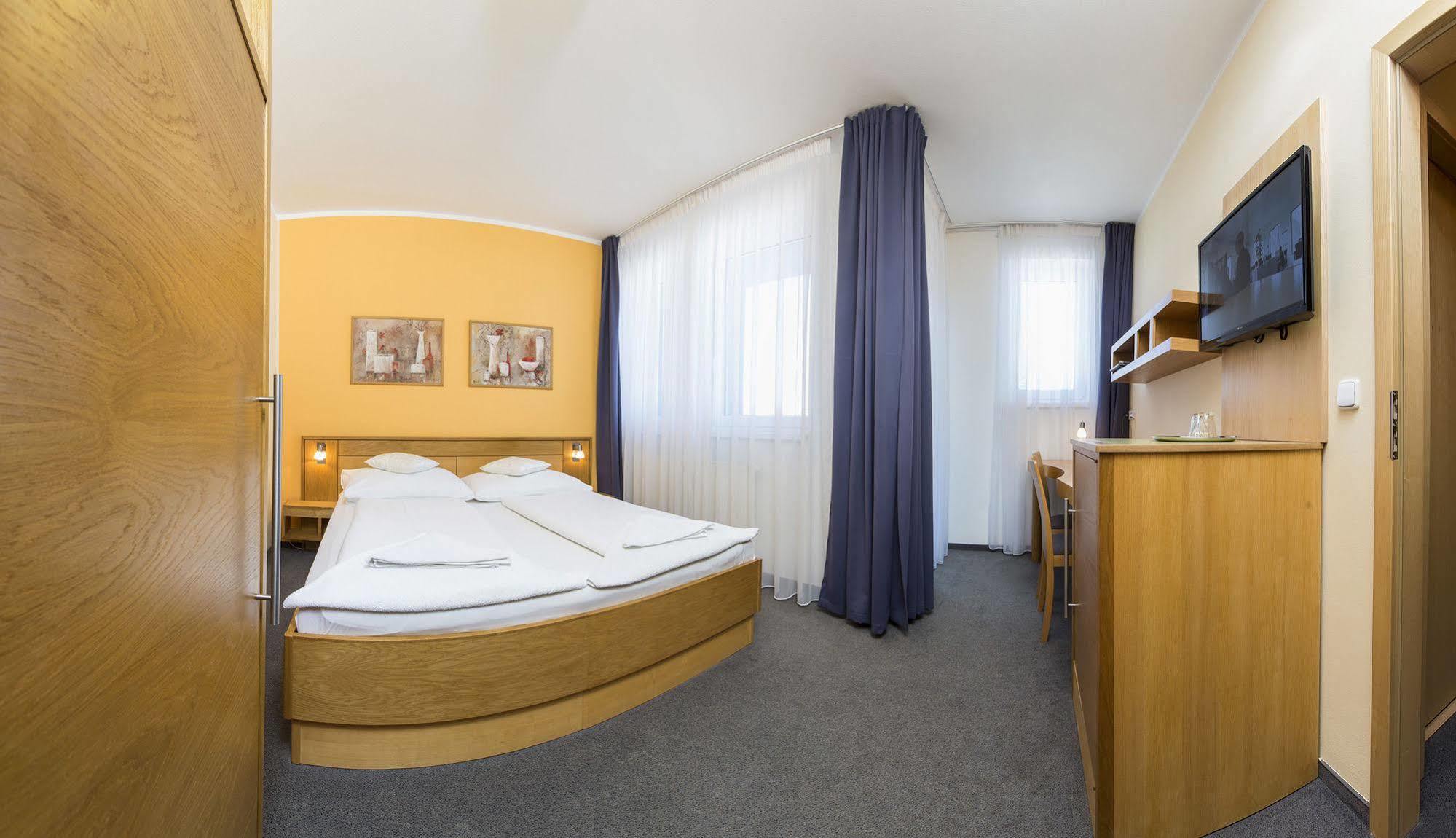Hotel Trend Πίλζεν Εξωτερικό φωτογραφία